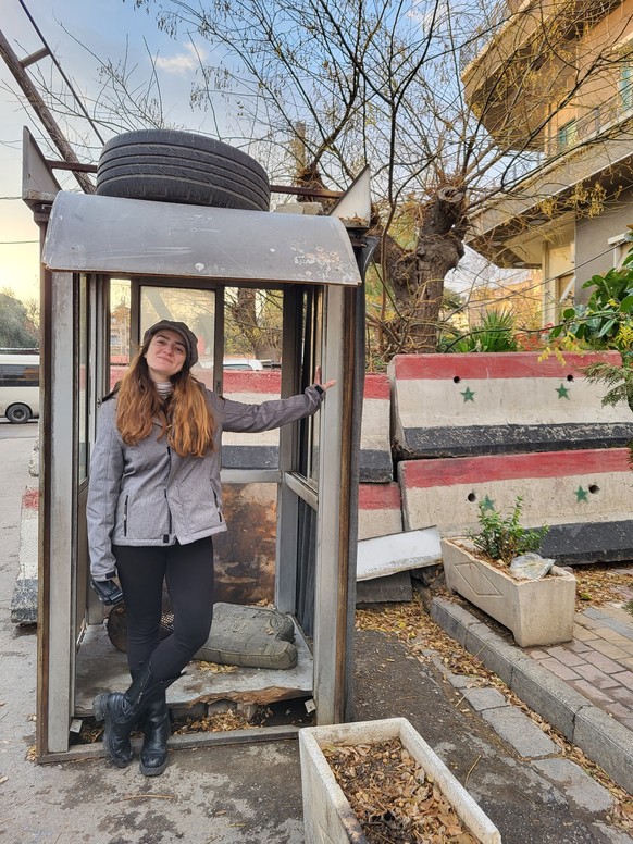 Lina, réalisatrice et journaliste syrienne.