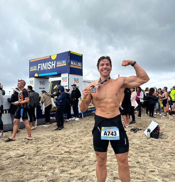 Joseph Baena lors de son premier triathlon, 2023.