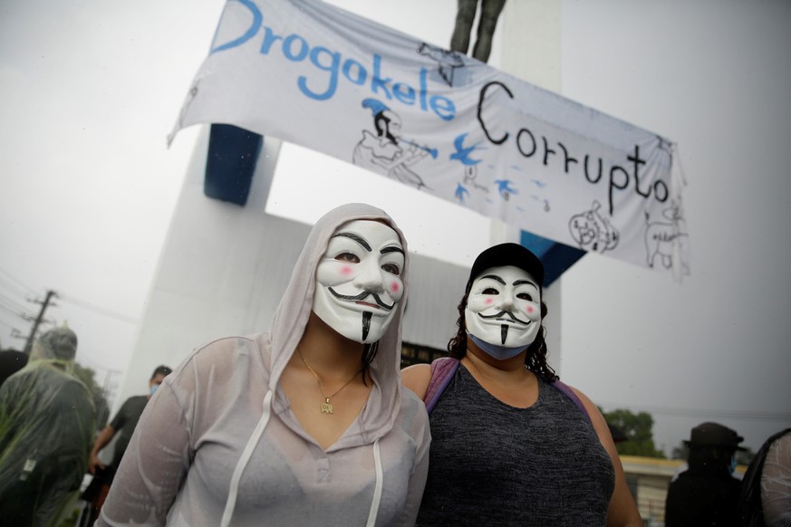 epa09174878 Members of civil society organizations demonstrate against the dismissal of magistrates of the Constitutional Chamber of the Supreme Court of Justice in San Salvador, Salvador, 02 May 2021 ...