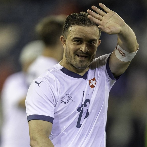04.06.2024, Lucerne, swissporarena, Friendly: Switzerland - Estonia, 23 Xherdan Shaqiri Switzerland waves to the fans Lucerne swissporarena Lucerne Switzerland *** 04 06 2024, Lucerne, swissporarena,  ...