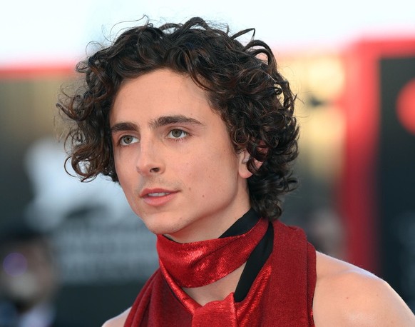 epa10155235 US actor Timothee Chalamet arrives for the premiere of &amp;#039;Bones and All&amp;#039; during the 79th annual Venice International Film Festival, in Venice, Italy, 02 September 2022. The ...