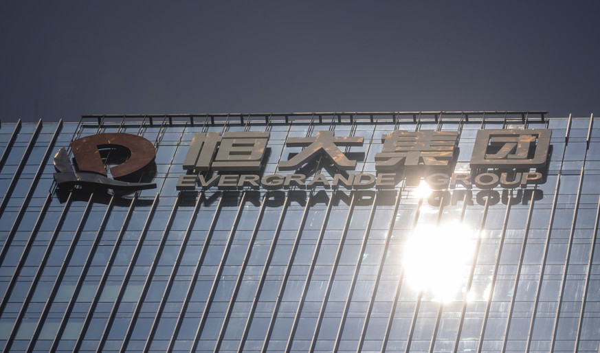 epaselect epa09499570 A general view shows the Evergrande Group headquarters building in Shenzhen, Guangdong province, China, 01 October 2021. To reassure investors, China Evergrande Group, the world& ...