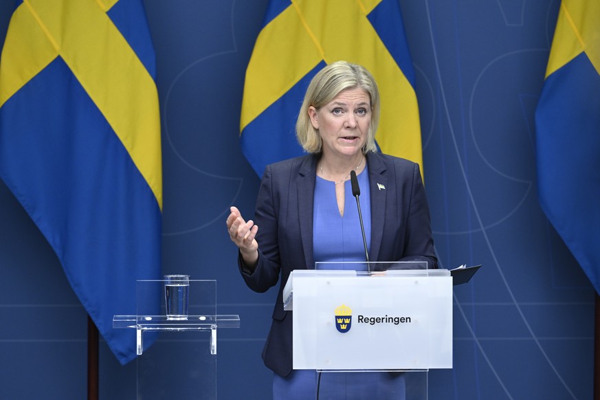 epa10184230 Sweden&#039;s Prime Minister Magdalena Andersson gives a news conference in Stockholm, Sweden, 14 September 2022. Andersson said she will resign, as final election results are near. Sweden ...
