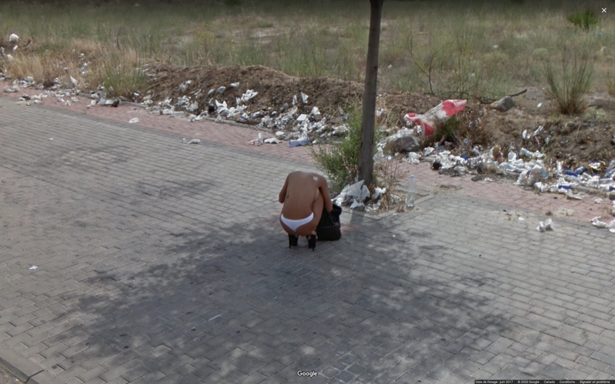Weird shit on google street view 
https://9-eyes.com/
