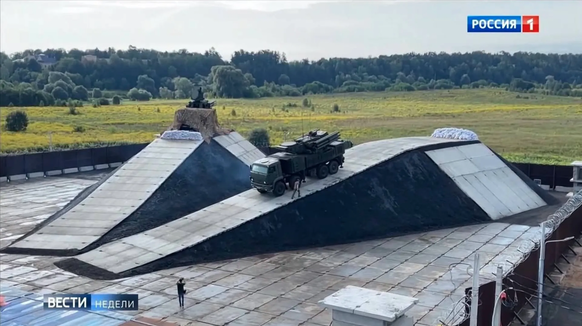 Les fameux canons anti-aériens Pantsir S-1 à l’ouest de Moscou.