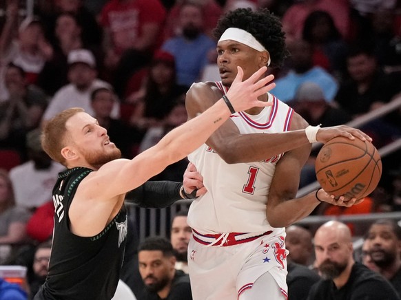 Amen Thompson (1) et les Rockets ont subi la loi de Minnesota vendredi