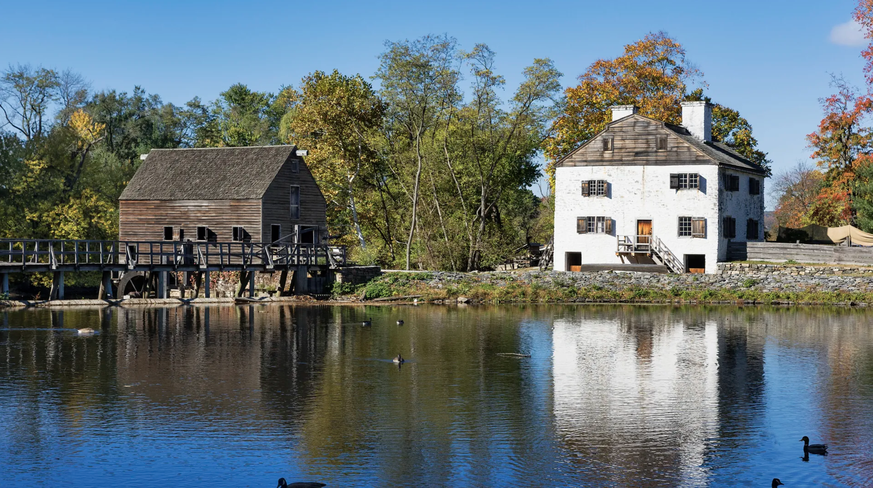 Bâtiments historiques à Sleepy Hollow: la ville s'est appuyée sur la légende.