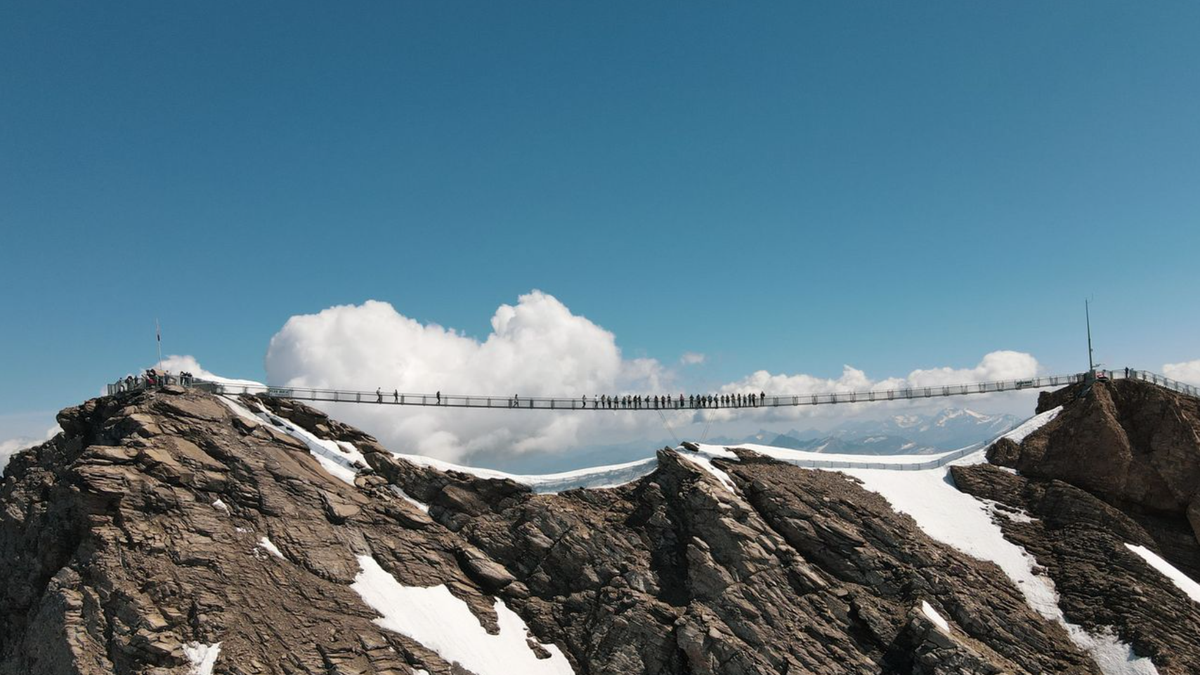 Les glaciers suisses continuent de fondre à grande vitesse