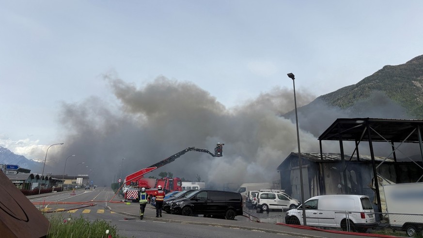 Un Valaisan reconnaît avoir déclenché l’incendie à Saxon.