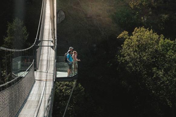 Längste Hängebrücken der Schweiz Milibach Hängebrücke Eischoll Unterbäch Wallis Rauszeit