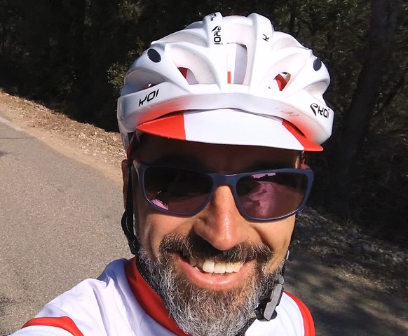 Sylvain Freiholz lors d'une sortie à vélo.