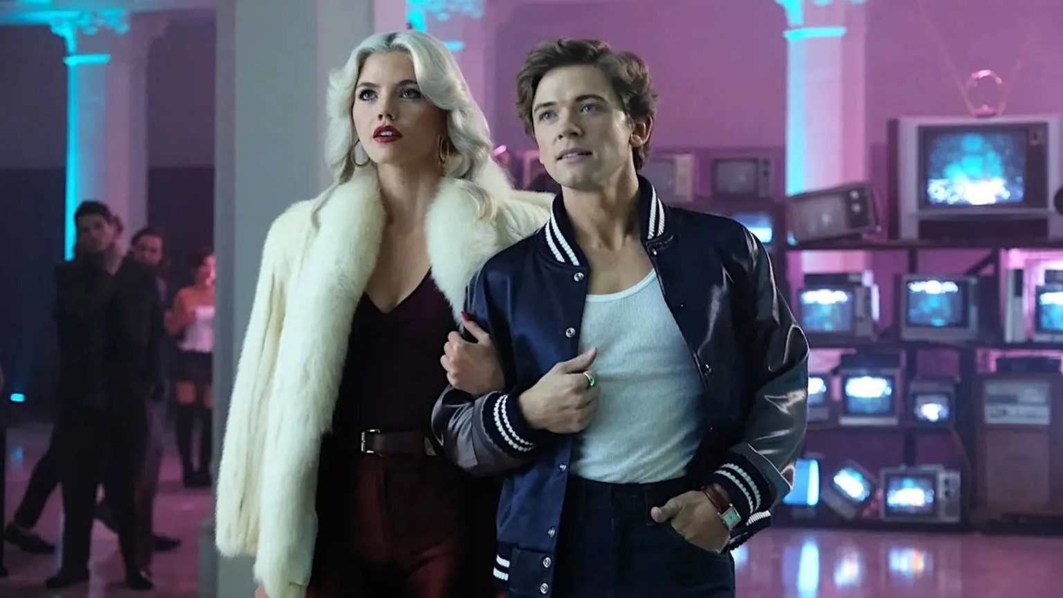 Les looks iconiques des années 1980 sont toujours aussi cools.