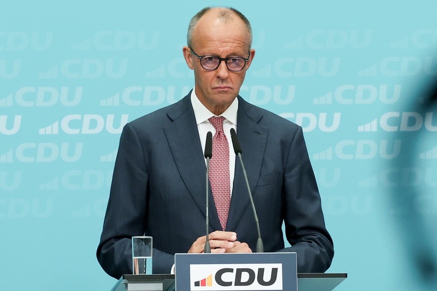 epa13254098 German Chancellor and leader of the Christian Democratic Union (CDU) Friedrich Merz attends a press conference at CDU party's headquaters after a CDU party board meeting in Berlin, Ge ...