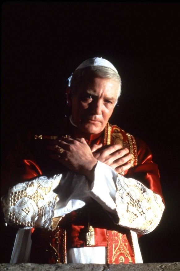 Albert Finney Characters: Karol Wojtyla Pope John Paul II Film: Pope John Paul Ii 1983 Director: Herbert Wise 22 April 1984 PUBLICATIONxINxGERxSUIxAUTxONLY Copyright: MaryxEvansxAFxArchivexColumbia 12 ...