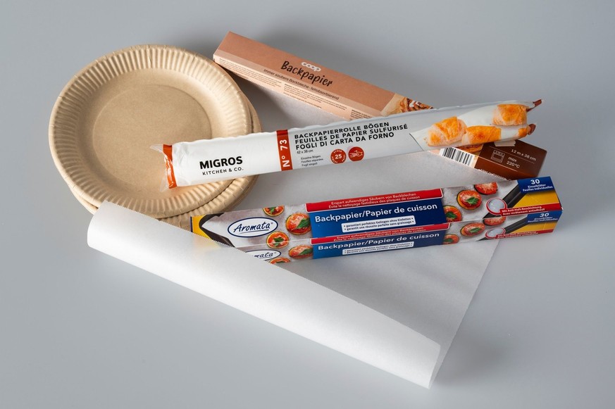 Si des PFAS sont présents dans de tels produits, ils peuvent être libérés par les graisses, les acides ou la chaleur et transférés aux aliments.
