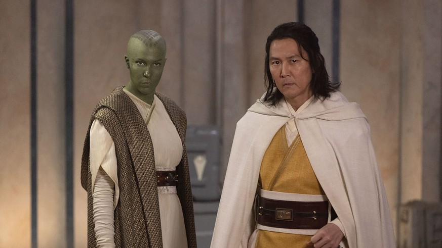 Les Jedi de la Haute-République ont des tenues un peu moins ternes.
