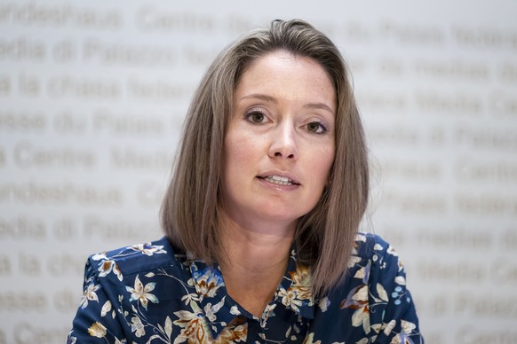 Staenderaetin Johanna Gapany, FDP-FR, spricht waehrend einer Medienkonferenz von des Komitees 4X Ja zu den Abstimmungsvorlagen, am Donnerstag, 17. Oktober 2024 in Bern. Am 24. November 2024 stimmen di ...