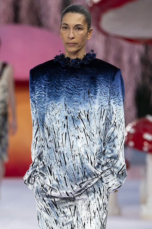 PARIS, FRANCE - JANUARY 27: (EDITORIAL USE ONLY - For Non-Editorial use please seek approval from Fashion House) Models walk the runway during the Chanel Haute Couture Week Spring/Summer 2026 show as  ...