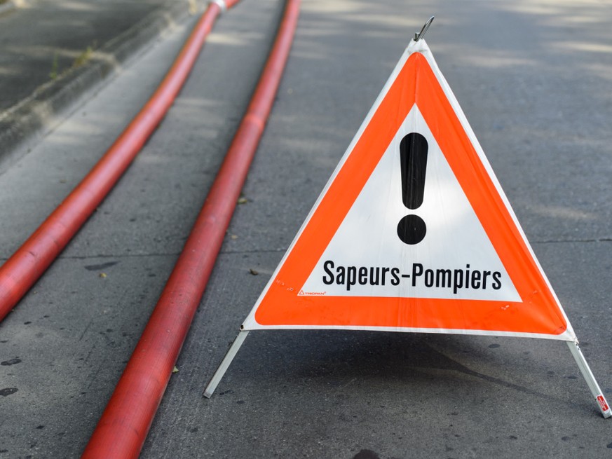 L'incident est survenu à la mi-journée à Bussigny (VD). Une vingtaine de pompiers, plusieurs policiers et une dizaine de personnes du Service de l'eau de Lausanne (SEL), propriétaire du rése ...