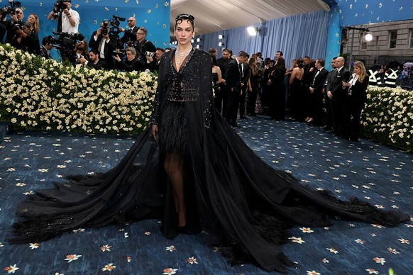 NEW YORK, NEW YORK - MAY 05: Dua Lipa attends the 2025 Met Gala Celebrating "Superfine: Tailoring Black Style" at Metropolitan Museum of Art on May 05, 2025 in New York City. (Photo by John ...