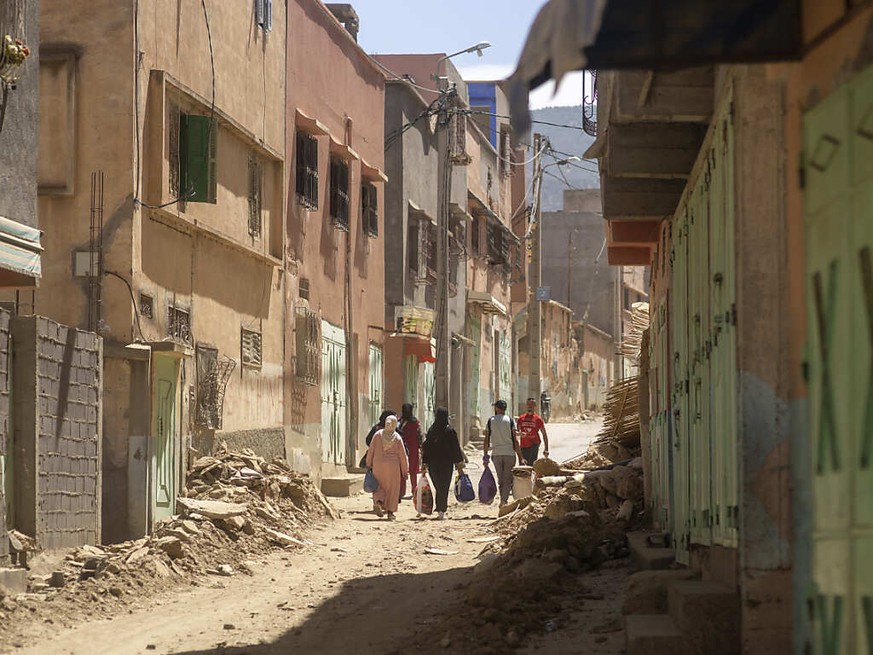Le bilan du séisme au Maroc, toujours provisoire, dépasse désormais les 2100 morts. Ici la localité d&#039;Amizmiz, près de Marrakech.