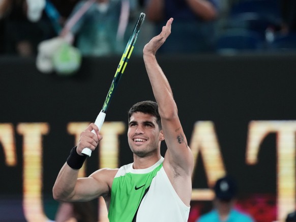 Carlos Alcaraz a assuré l'essentiel pour son premier match depuis sa séparation avec son entraîneur Juan Carlos Ferrero.