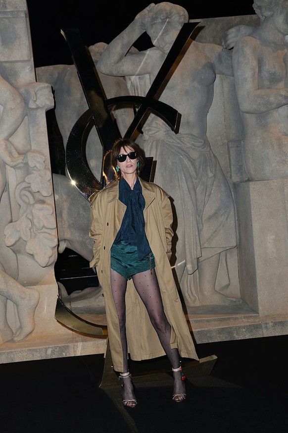 Linda Evangelista at the Saint Laurent fashion show as part of Spring/Summer 2026 Paris Fashion Week held at Fontaine du Trocadéro on September 29, 2025 in Paris, France. (Photo by River Callaway/WWD  ...