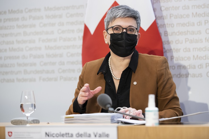 Nicoletta della Valle, Direktorin Bundesamt f�r Polizei (fedpol), spricht waehrend einer Medienkonferenz zum Bundesgesetz ueber polizeiliche Massnahmen zur Bekaempfung von Terrorismus (PMT), am Dienst ...