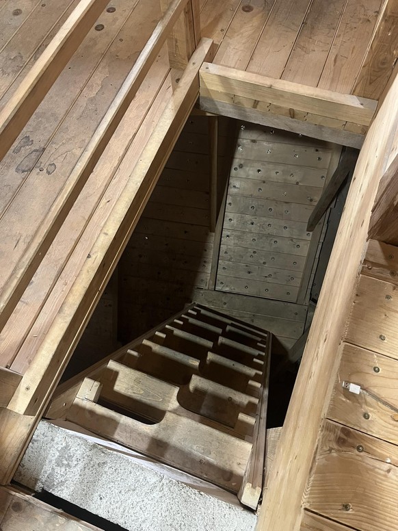 Death Stairs
https://www.facebook.com/groups/1040870849707443