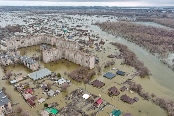 Russia: Damage from Orsk floodbank breach RUSSIA, ORENBURG REGION - APRIL 8, 2024: A view of a flood-hit area in the town of Orsk. On the night between 5 and 6 April, a floodbank broke causing the Riv ...