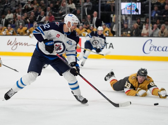 Nino Niederreiter et les Jets ont fini la saison régulière sur une défaite (archives).