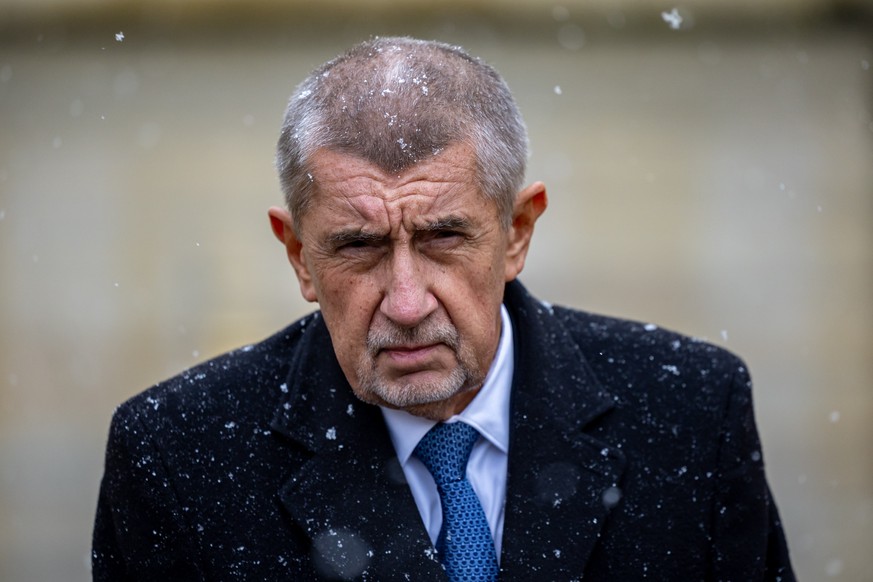 epa12550350 Leader of the ANO (Yes) movement and coalition candidate for Prime Minister Andrej Babis speaks to the media following a meeting with the Czech president at the Prague Castle, in Prague, C ...