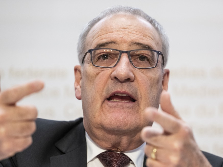 Guy Parmelin a réagi aux critiques formulées en Suisse sur l&#039;accord fixant à 15% les droits de douane américains.