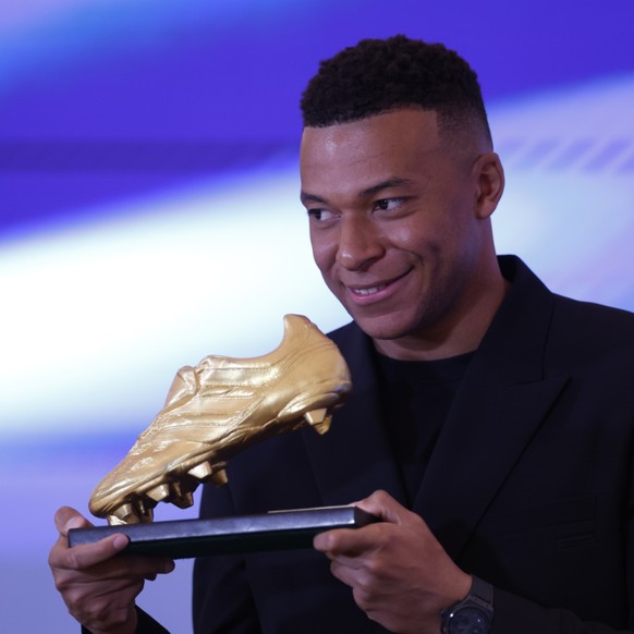 Kylian Mbappé avec le Soulier d&#039;Or
