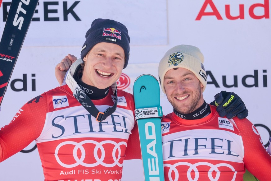Marco Odermatt avec son ami Justin Murisier.