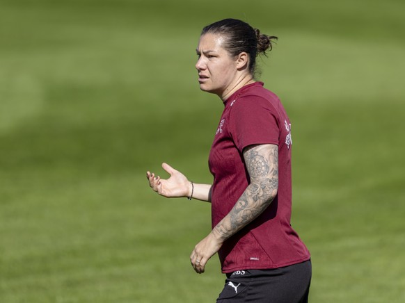 Ramona Bachmann rejoint YB