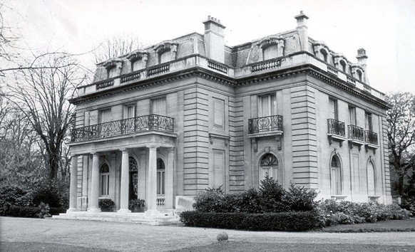 La sulfureuse villa Windsor, dans le 16e arrondissement de Paris, et lieu d’exil du duc et la duchesse, après leur départ du Royaume-Uni.