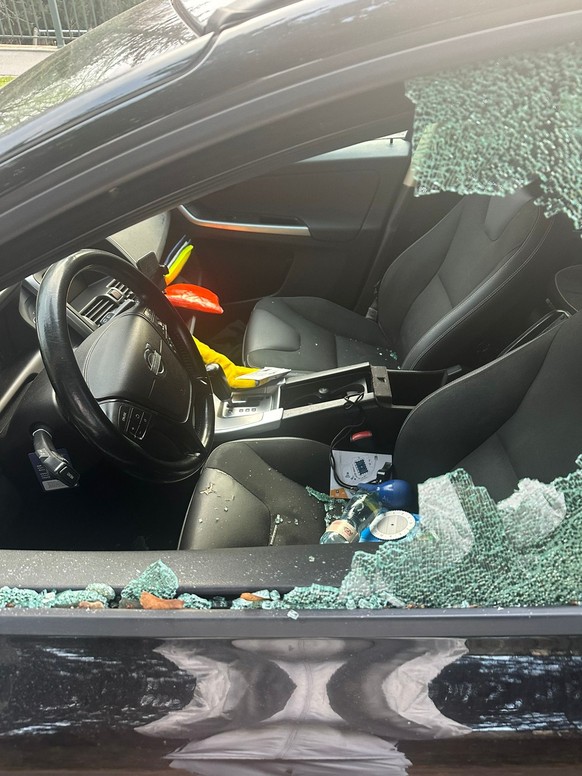 La voiture de Vicky a été ciblée trois fois en une année.