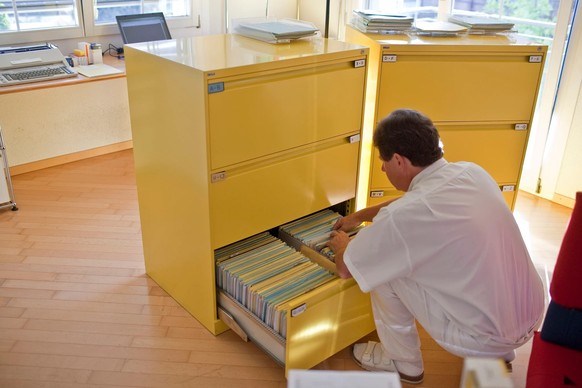 Le fait que tous les dossiers soient encore conservés sur papier est aujourd'hui plutôt l'exception. Mais la numérisation n'apporte pas que des avantages.
