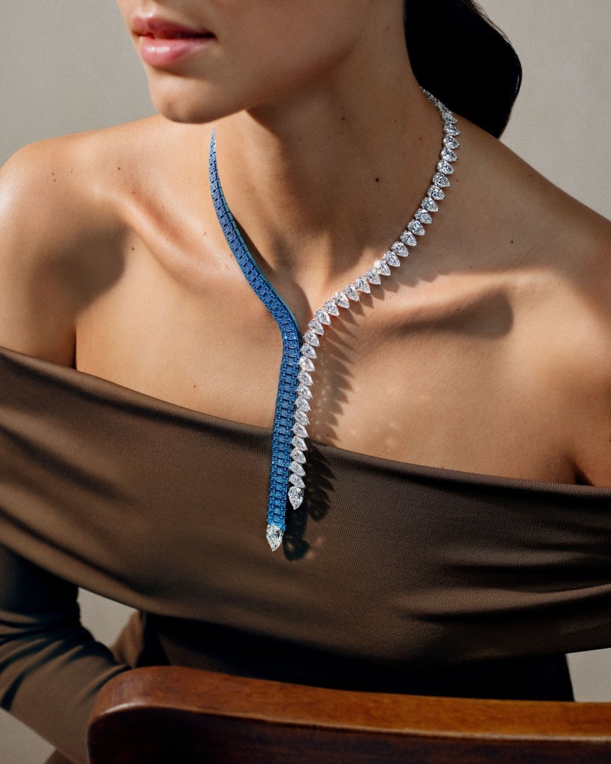 Audermars Piguet dévoile pour la première fois de son histoire une collection de bijoux ultra-précieux de 19 pièces.
