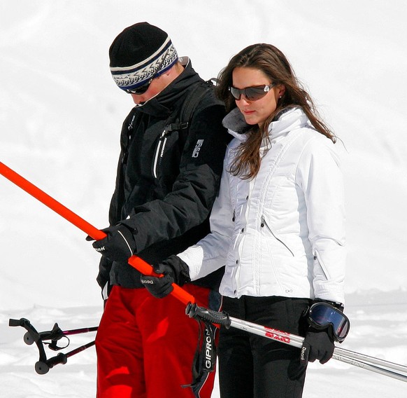 KLOSTERS, SWITZERLAND - MARCH 19: Prince William and girlfriend Kate Middleton use a T-bar drag lift whilst on a skiing holiday on March 19, 2008 in Klosters, Switzerland. (Photo by Indigo/Getty Image ...