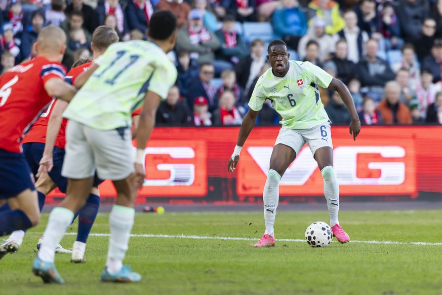Switzerland's Denis Zakaria in action, during a friendly soccer match between Norway and Switzerland at the Ullevaal Stadium in Oslo, Norway, Tuesday, March 31, 2026. (KEYSTONE/Cyril Zingaro)
