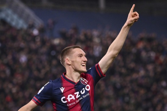 Bologna Michel Aebischer celebrates after scoring during the Serie A soccer match between Bologna and Sassuolo at the Renato Dall&#039;Ara Stadium in Bologna, Italy, Saturday, Nov. 12, 2022. (Massimo  ...