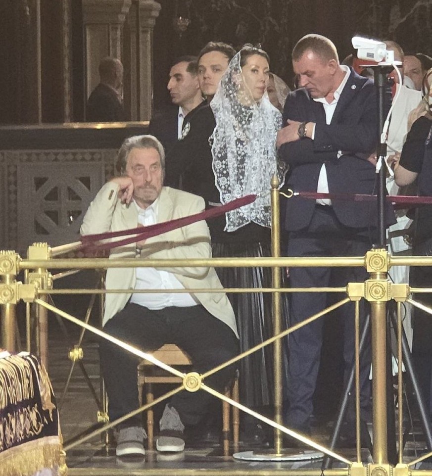 Errol Musk a fait un voyage de deux semaines en Russie.