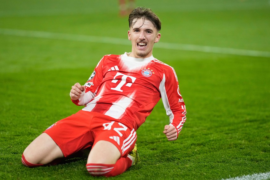 Bayern&#039;s Lennart Karl celebrates after scoring his side&#039;s second goal during the Champions League opening phase soccer match between FC Bayern Munich and Sporting CP in Munich, Germany, Tues ...