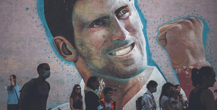 Sans un mot, Djokovic est devenu le héros de la lutte antivax