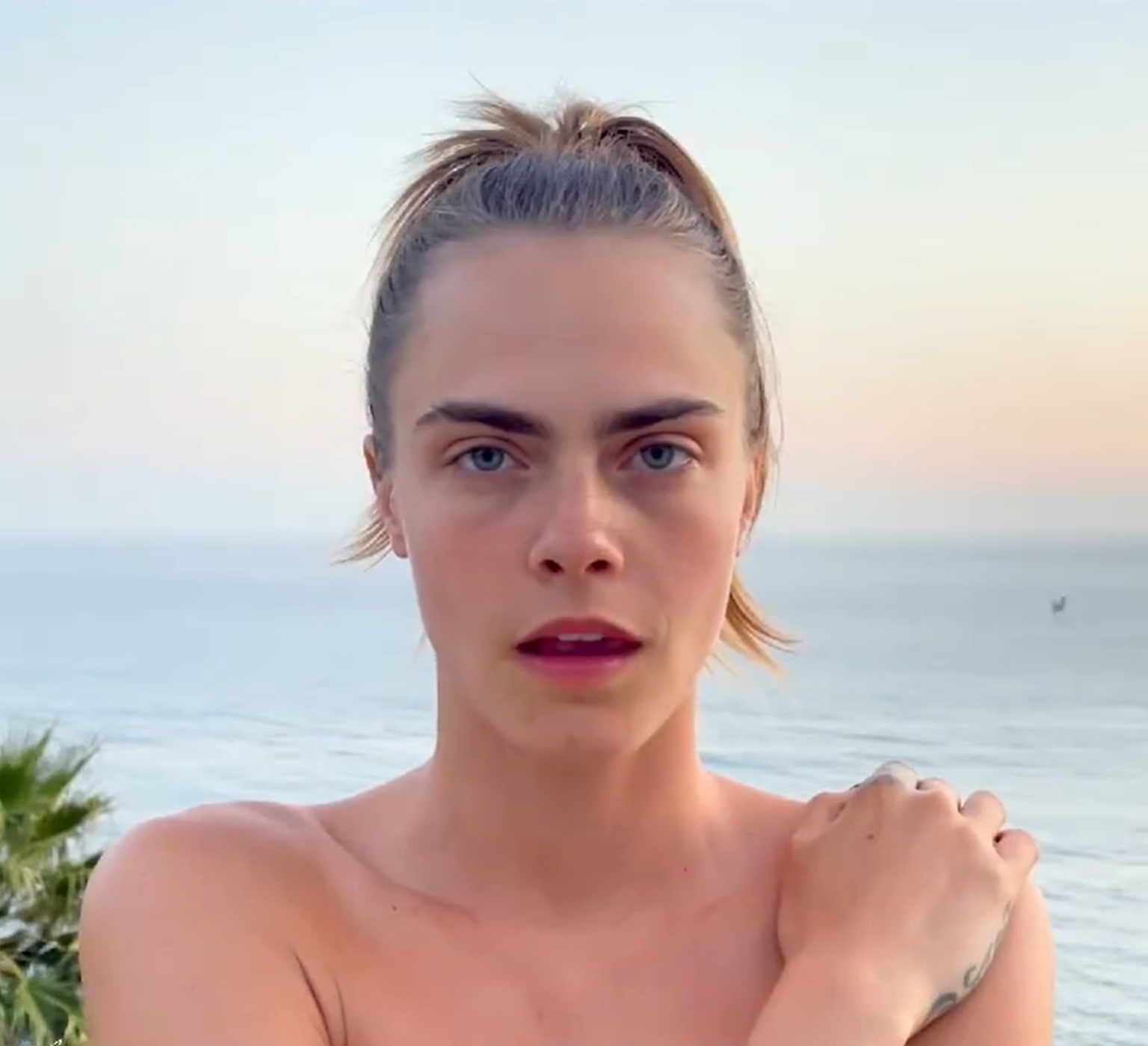 WTF? Cara DeLevingne vend son vagin sous forme d&#039;œuvre d&#039;art numérique