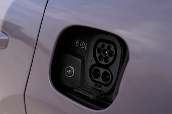 Porsche Macan 4 Electric