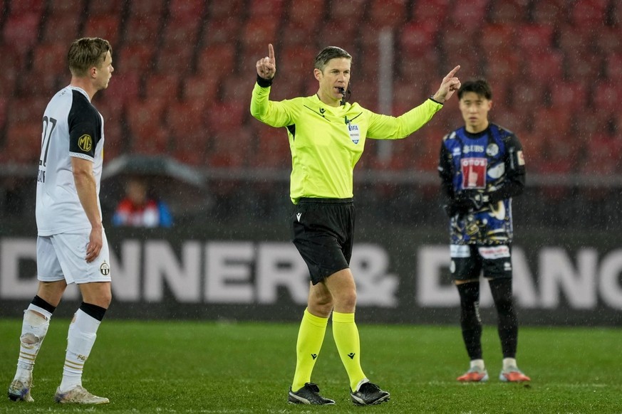 L'arbitre reste-t-il maître sur le terrain malgré la VAR? Lukas Fähndrich répond clairement «oui».