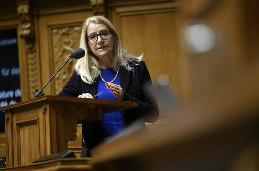 Voile à l’école : l’UDC relance le débat et divise le Parlement